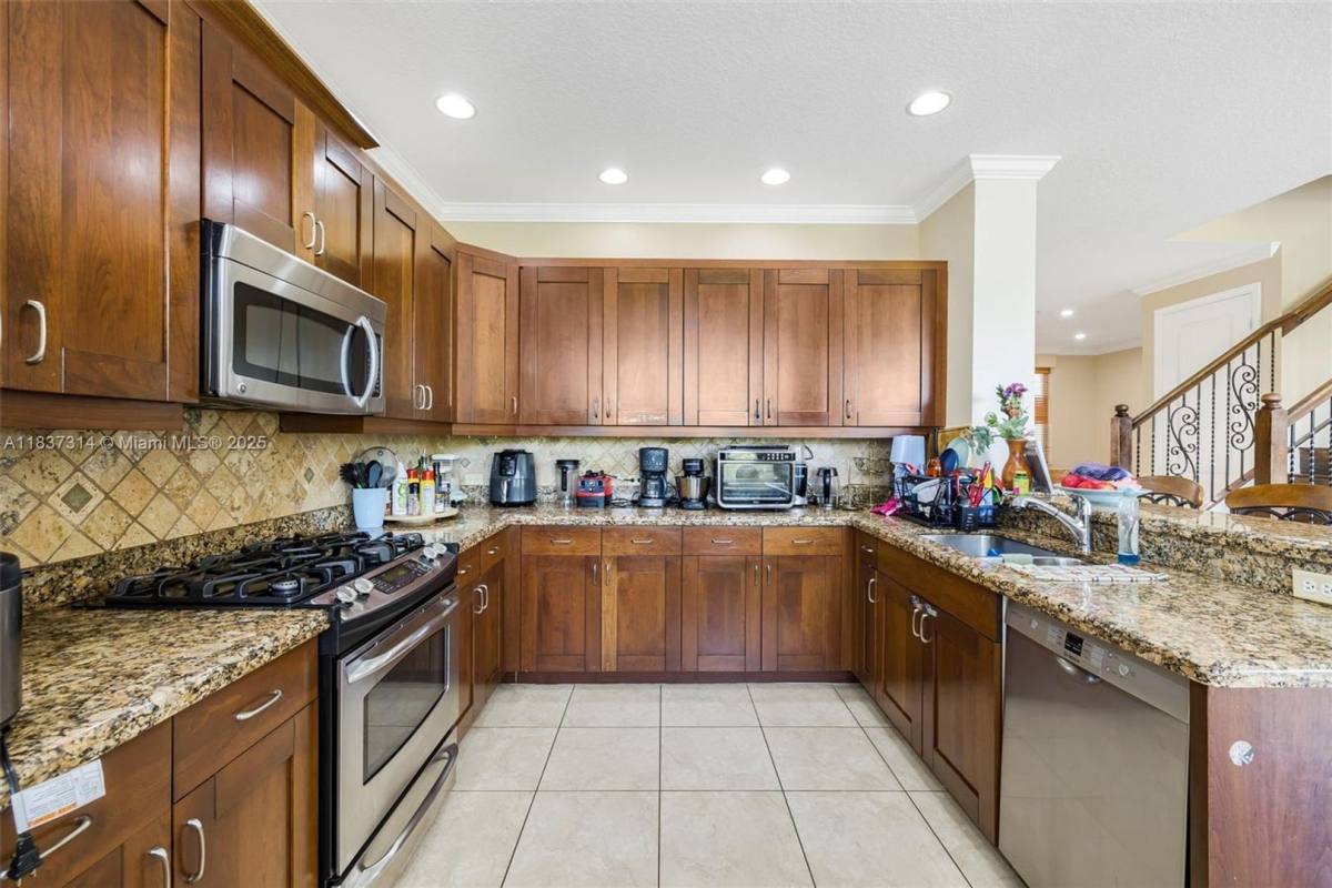 Condo for rent at 3055 NW 126th Ave, Fort Lauderdale, FL 33323