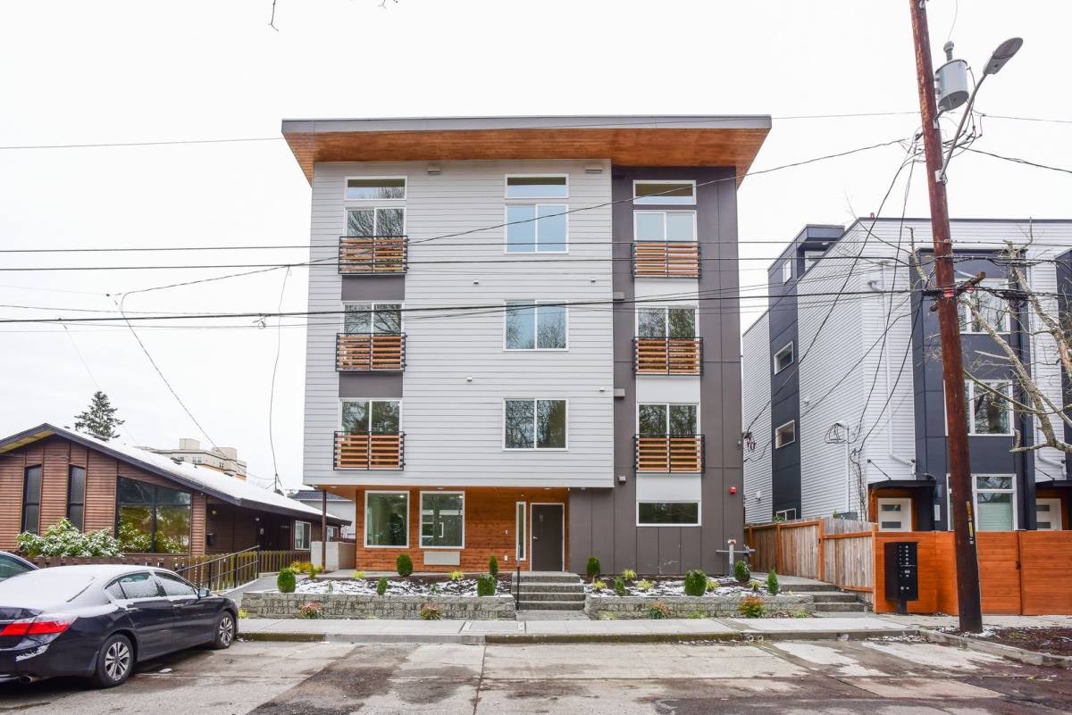 Apartment for rent at 9545 Ashworth Ave N, Seattle, WA 98103