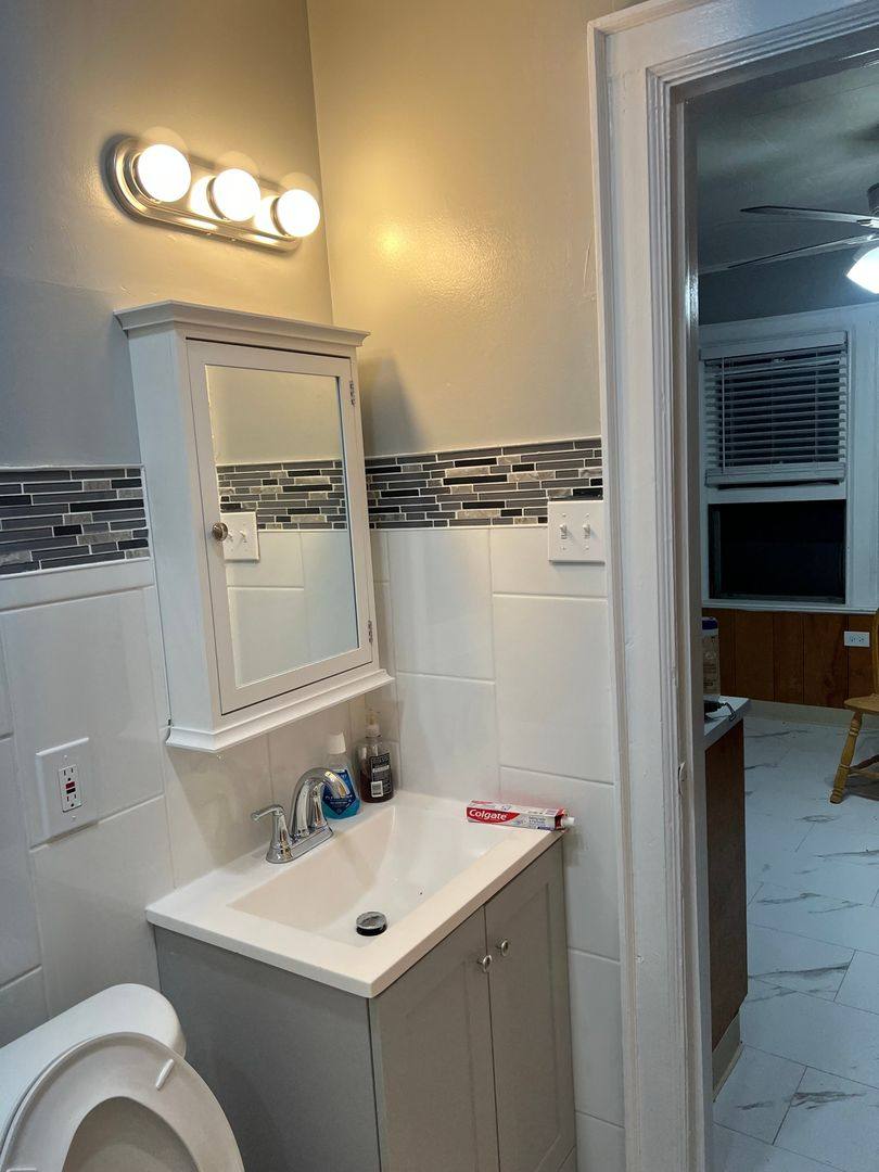 Townhouse for rent at 375 Military Rd, Buffalo, NY 14207