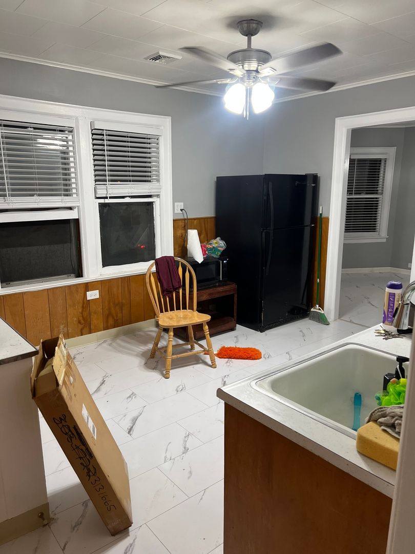 Townhouse for rent at 375 Military Rd, Buffalo, NY 14207
