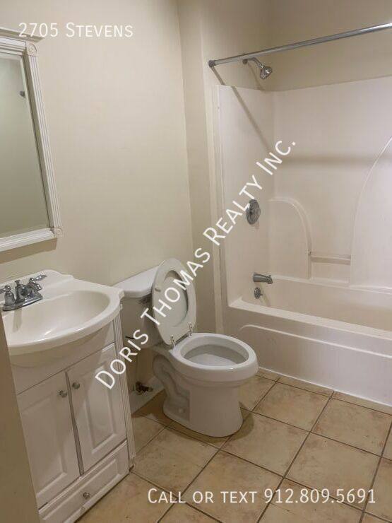 Apartment for rent at 2705 Stevens, Savannah, GA 31405
