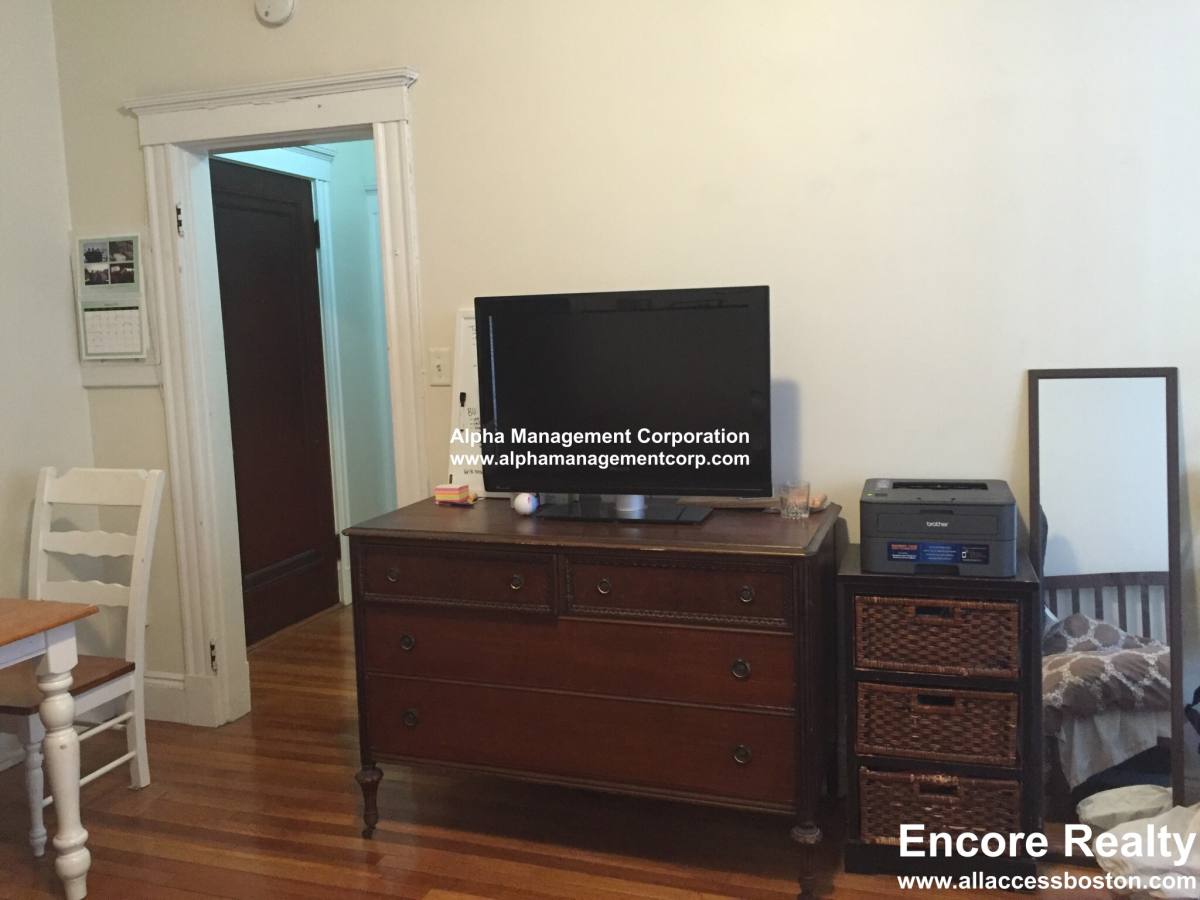 Apartment for rent at 17-19 Washington St #309, Malden, MA 02148