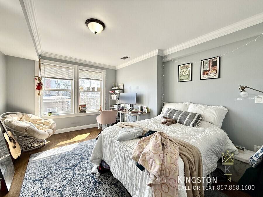 Apartment for rent at 10 Nira Ave #4R, Jamaica Plain, MA 02130