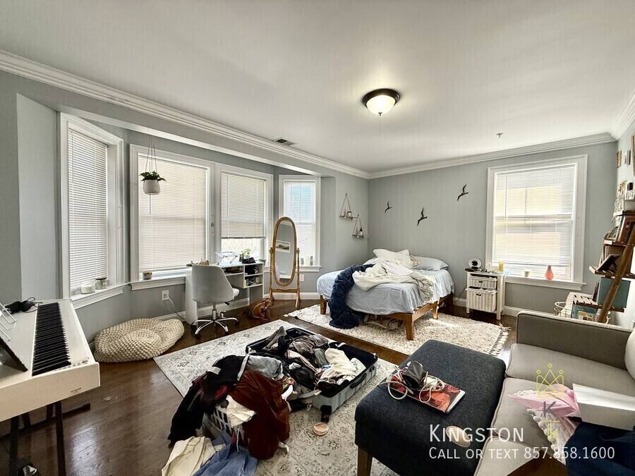 Apartment for rent at 10 Nira Ave #4R, Jamaica Plain, MA 02130
