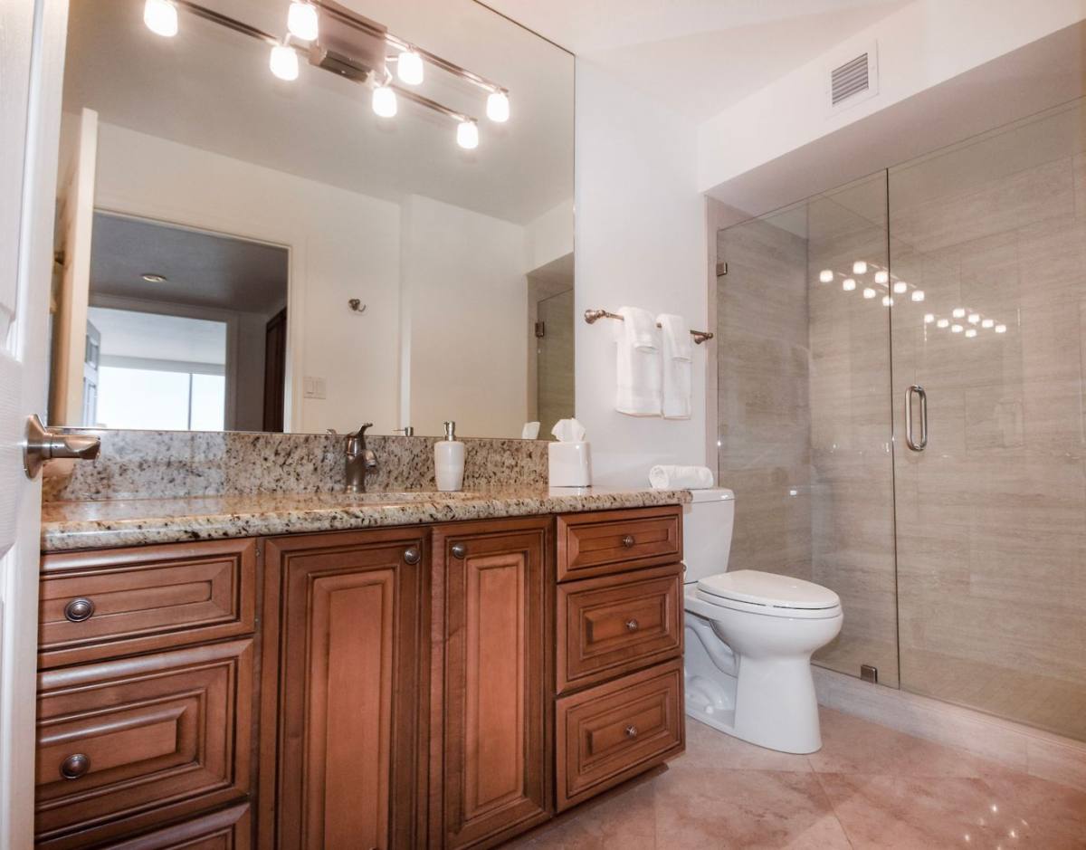 Apartment for rent at 1830 Avenida Del Mundo, Coronado, CA 92118