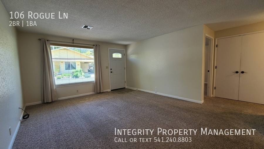 House for rent at 106 Rogue Lane, Rogue River, OR 97537