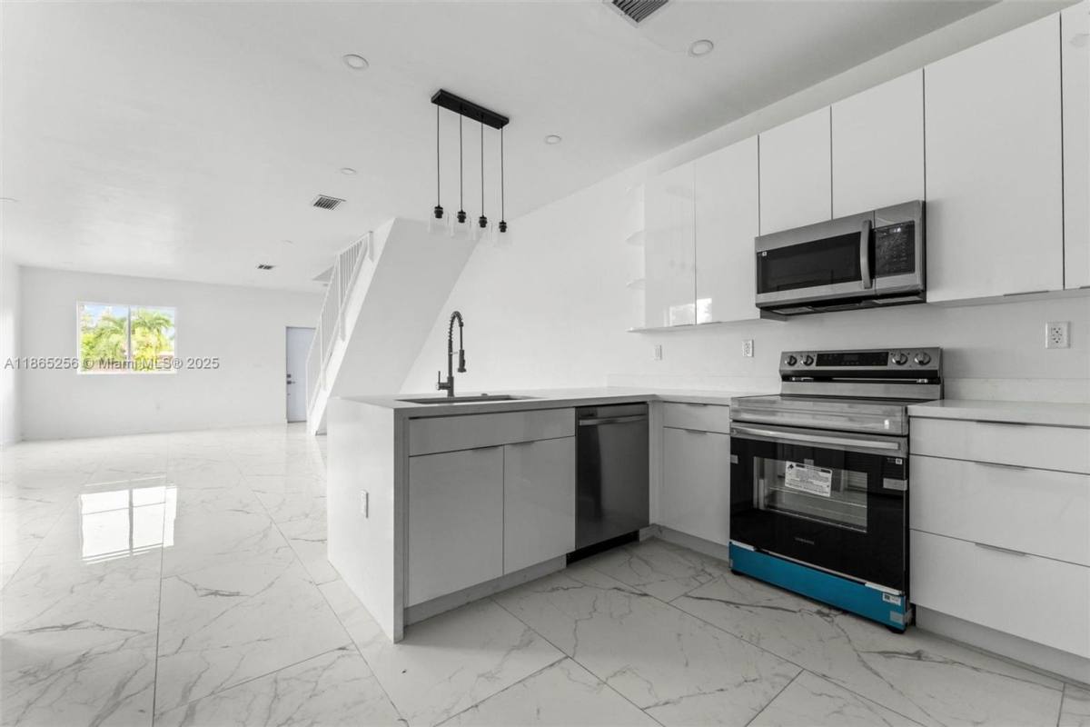 House for rent at 2143 NW Fourth St, Pompano Beach, FL 33069
