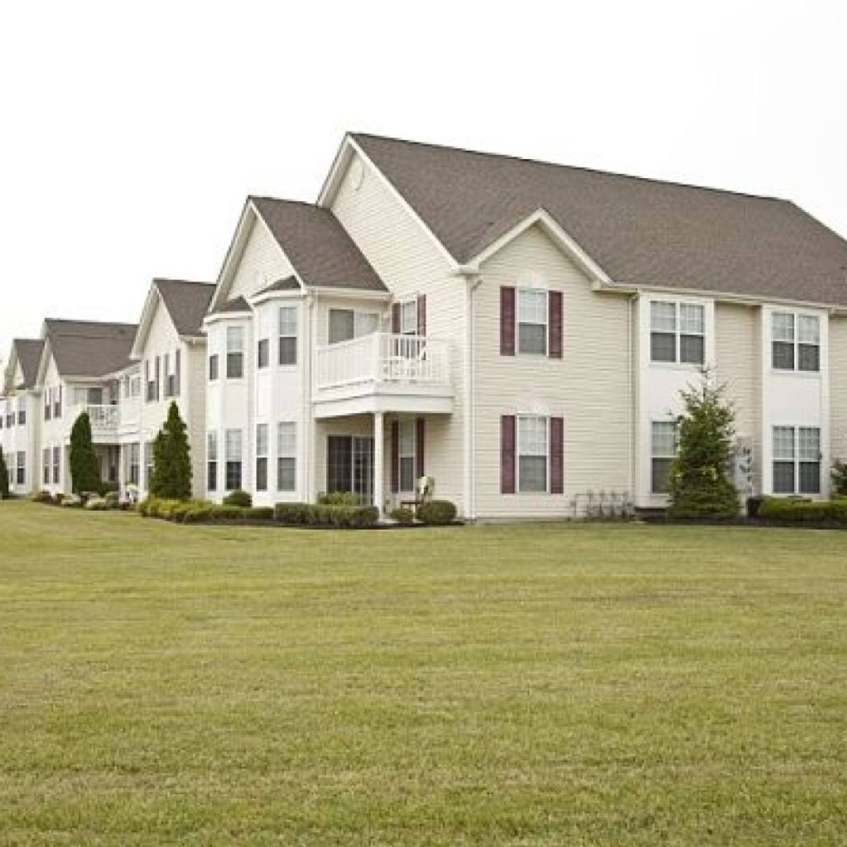 Apartment for rent at 100 Westbrook Dr, Swedesboro, NJ 08085