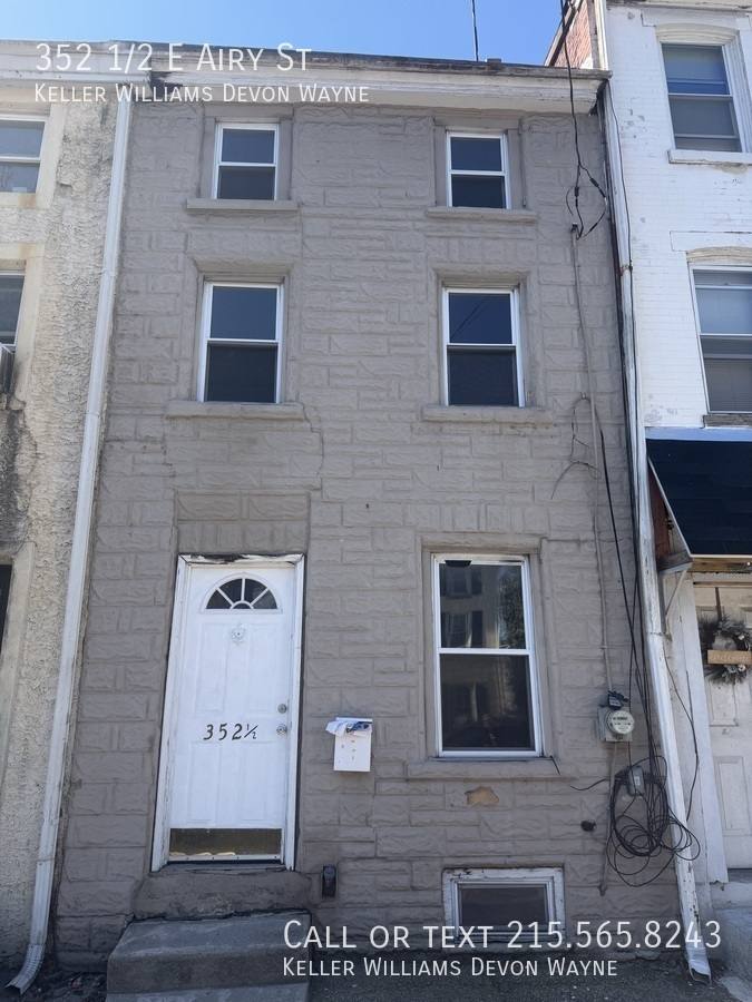 Townhouse for rent at 352 1 2 E Airy St, Norristown, PA 19401