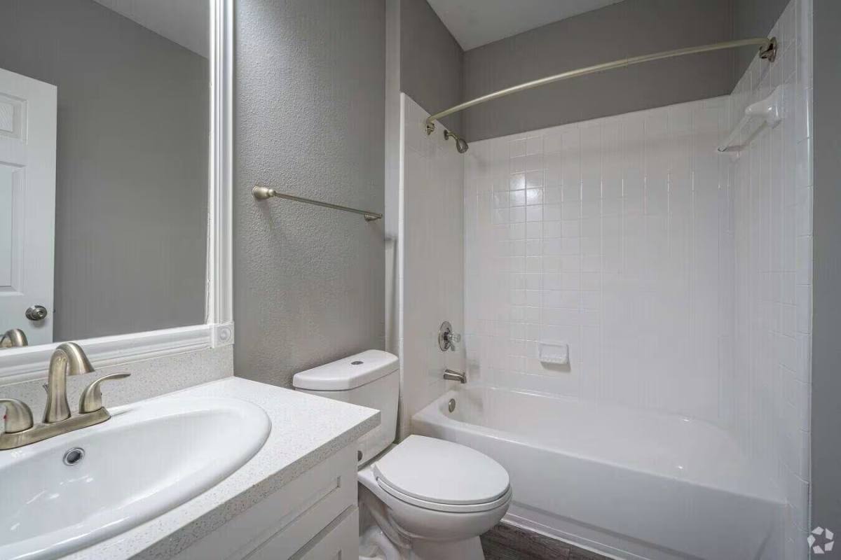 Apartment for rent at 13504 Schroeder Rd #STB3, Houston, TX 77070