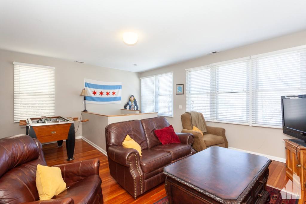 Apartment for rent at 2440 N Ashland Ave #2, Chicago, IL 60614