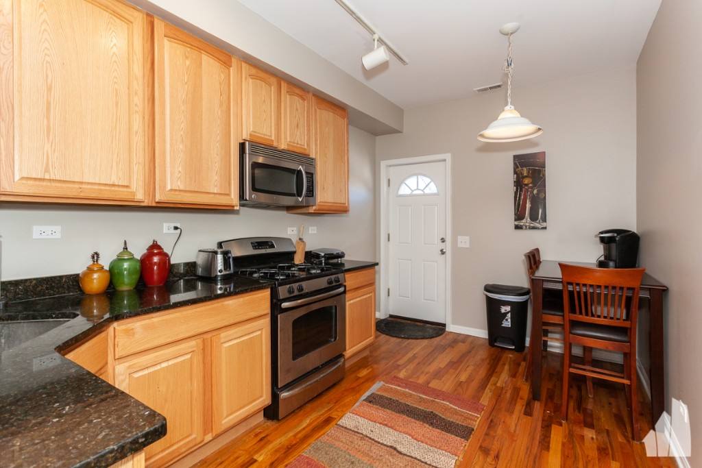 Apartment for rent at 2440 N Ashland Ave #2, Chicago, IL 60614