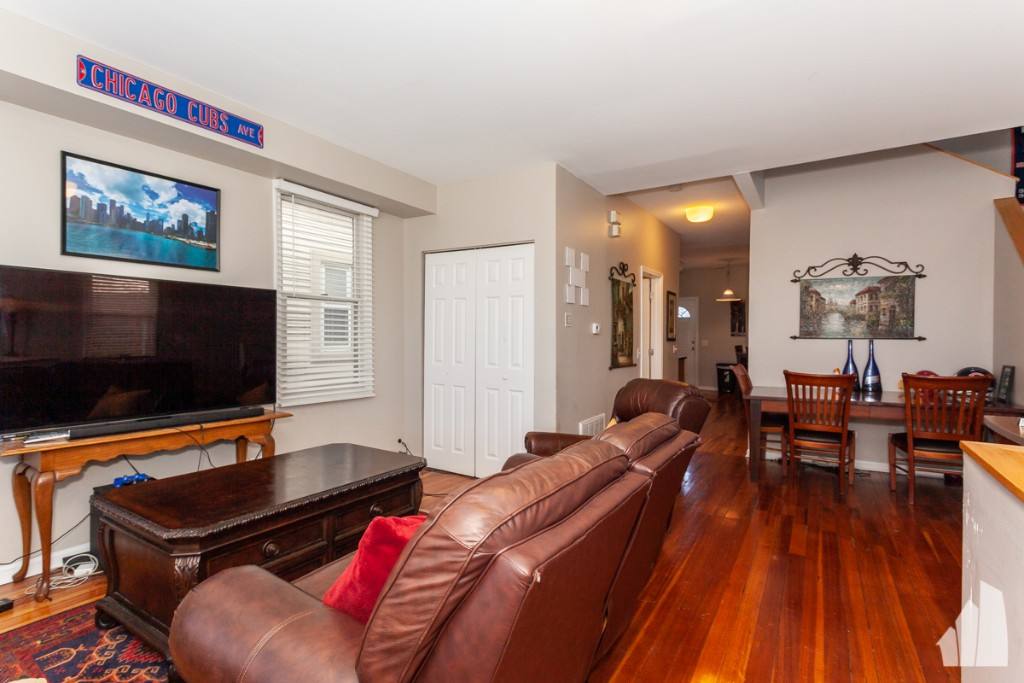Apartment for rent at 2440 N Ashland Ave #2, Chicago, IL 60614