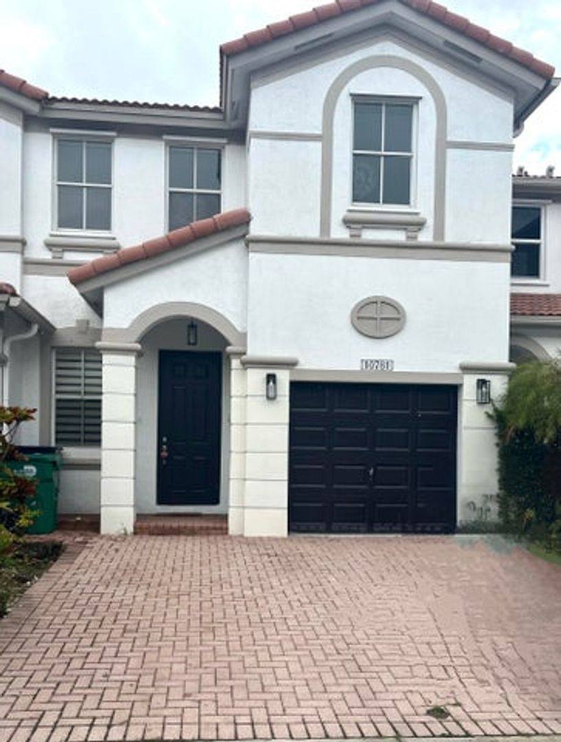 Townhouse for rent at 10781 NW 81st Lane, Miami, FL 33178