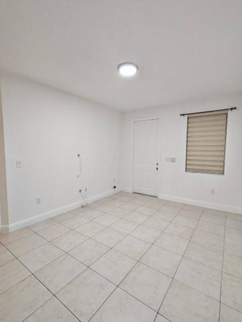 Townhouse for rent at 10781 NW 81st Lane, Miami, FL 33178