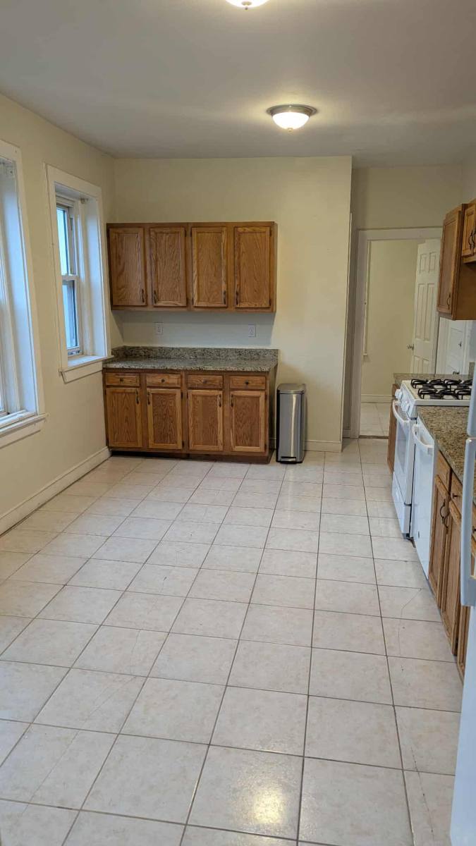 Apartment for rent at 187 Winthrop #3, Brookline, MA 02445
