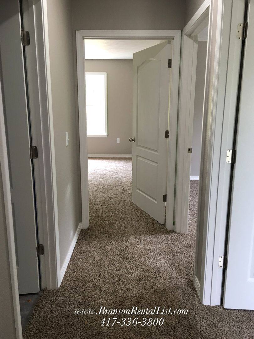 Townhouse for rent at 118 Sunrise Cove, Branson, MO 65616