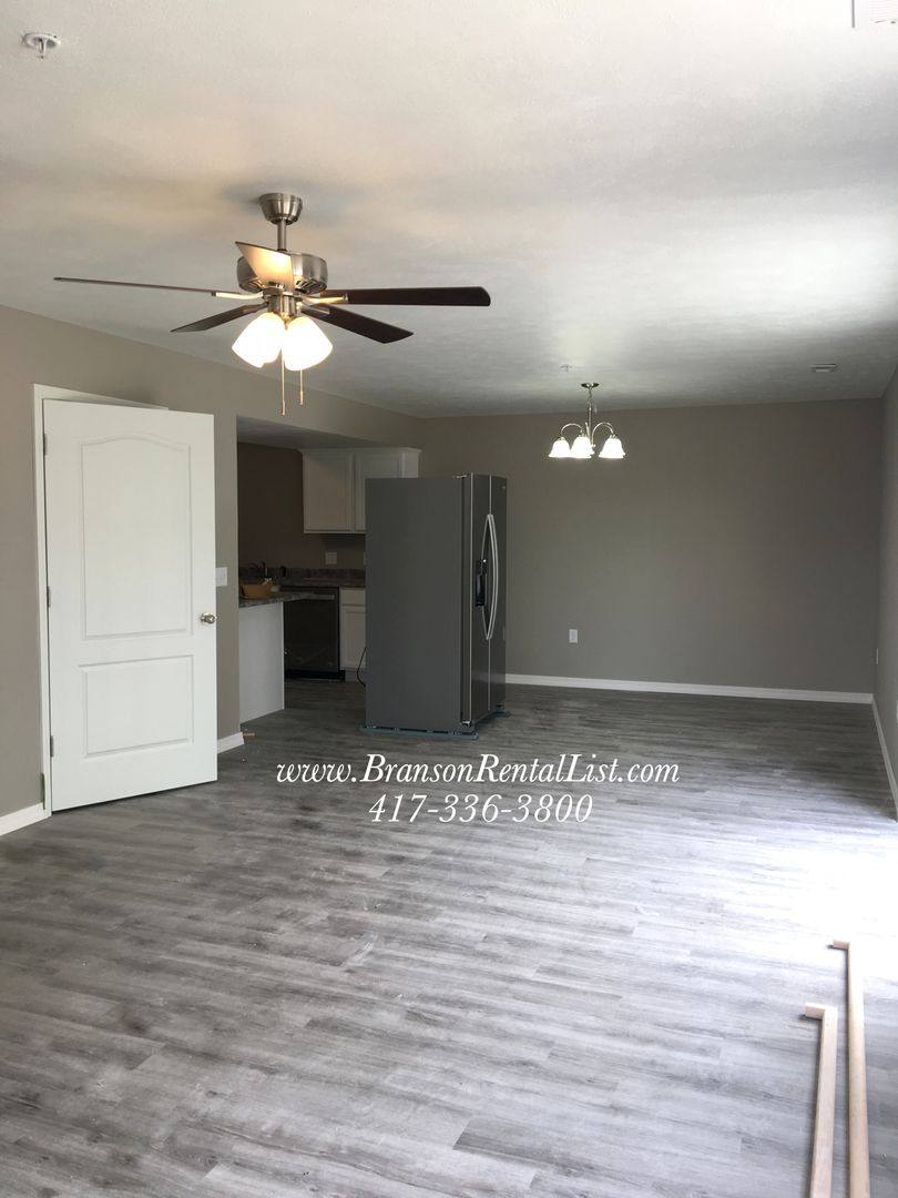 Townhouse for rent at 118 Sunrise Cove, Branson, MO 65616