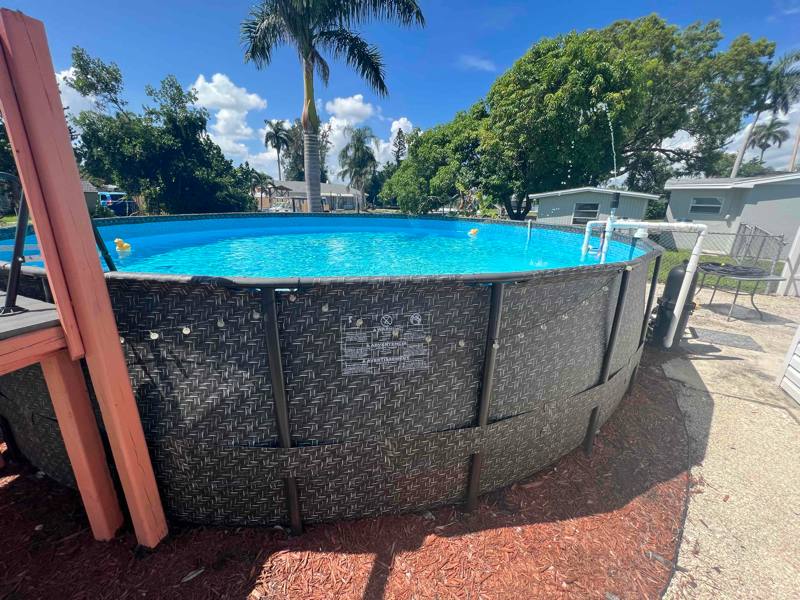 House for rent at 1154 Harbor Dr N, Fort Myers Florida, Floor, North Fort Myers, FL 33917