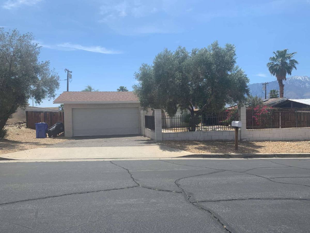 House for rent at 66163 Avenida Cadena, Desert Hot Springs, CA 92240