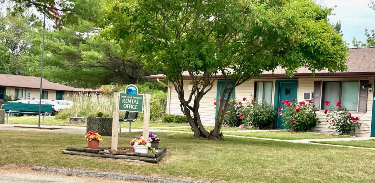 Apartment for rent at 102 8th Ave NW #2 A, Oelwein, IA 50662