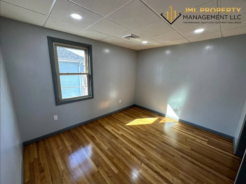 Apartment for rent at 67 Boutwell St #3W, Fall River, MA 02723