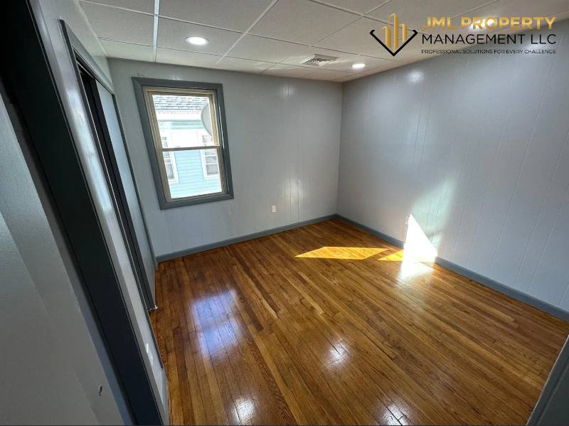 Apartment for rent at 67 Boutwell St #3W, Fall River, MA 02723