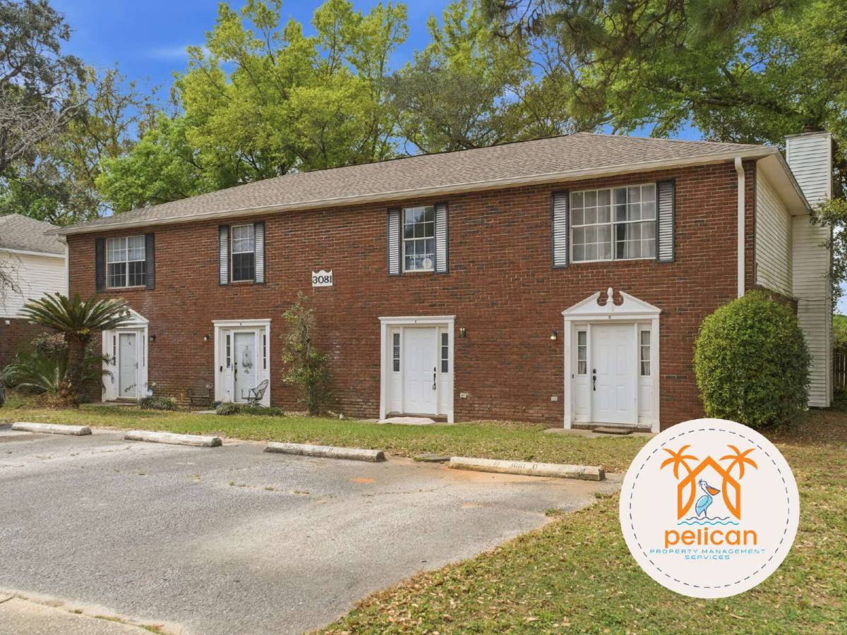 Townhouse for rent at 3081 Belle Meade Dr #D, Pensacola, FL 32503