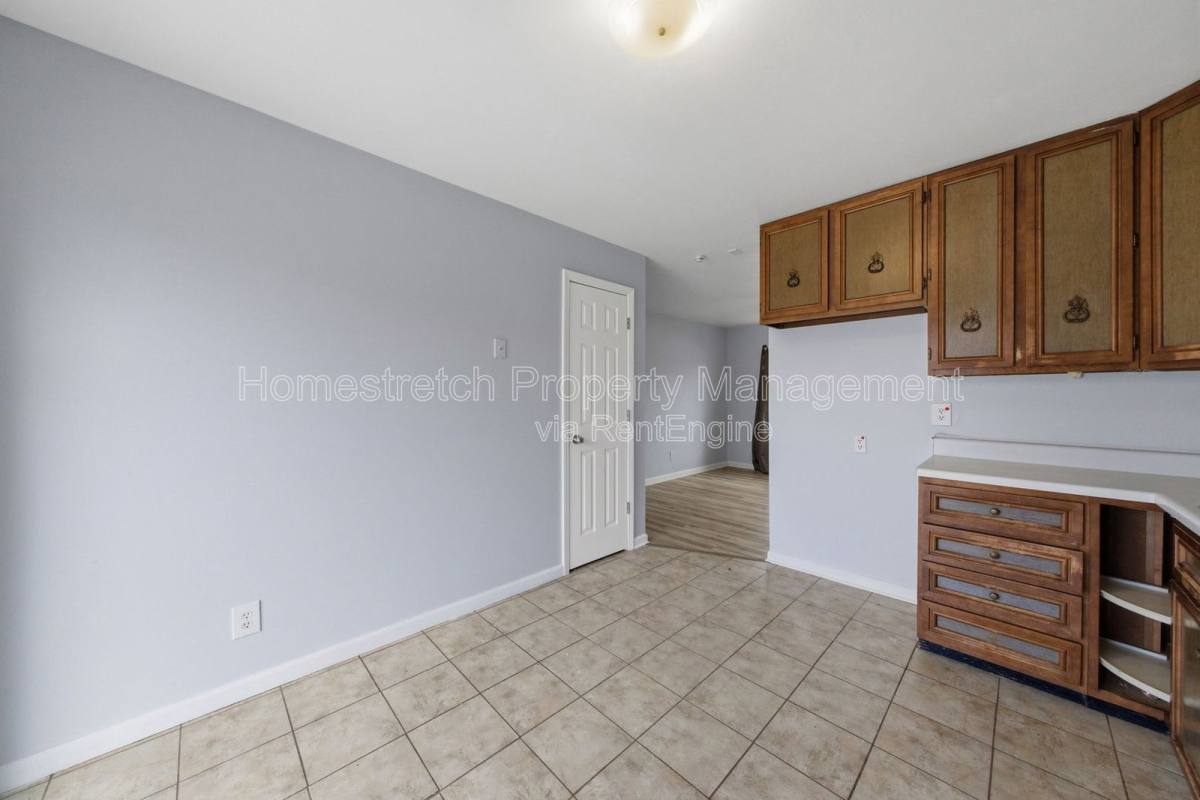 House for rent at 850 St Bartholomew Dr, East Saint Louis, IL 62206