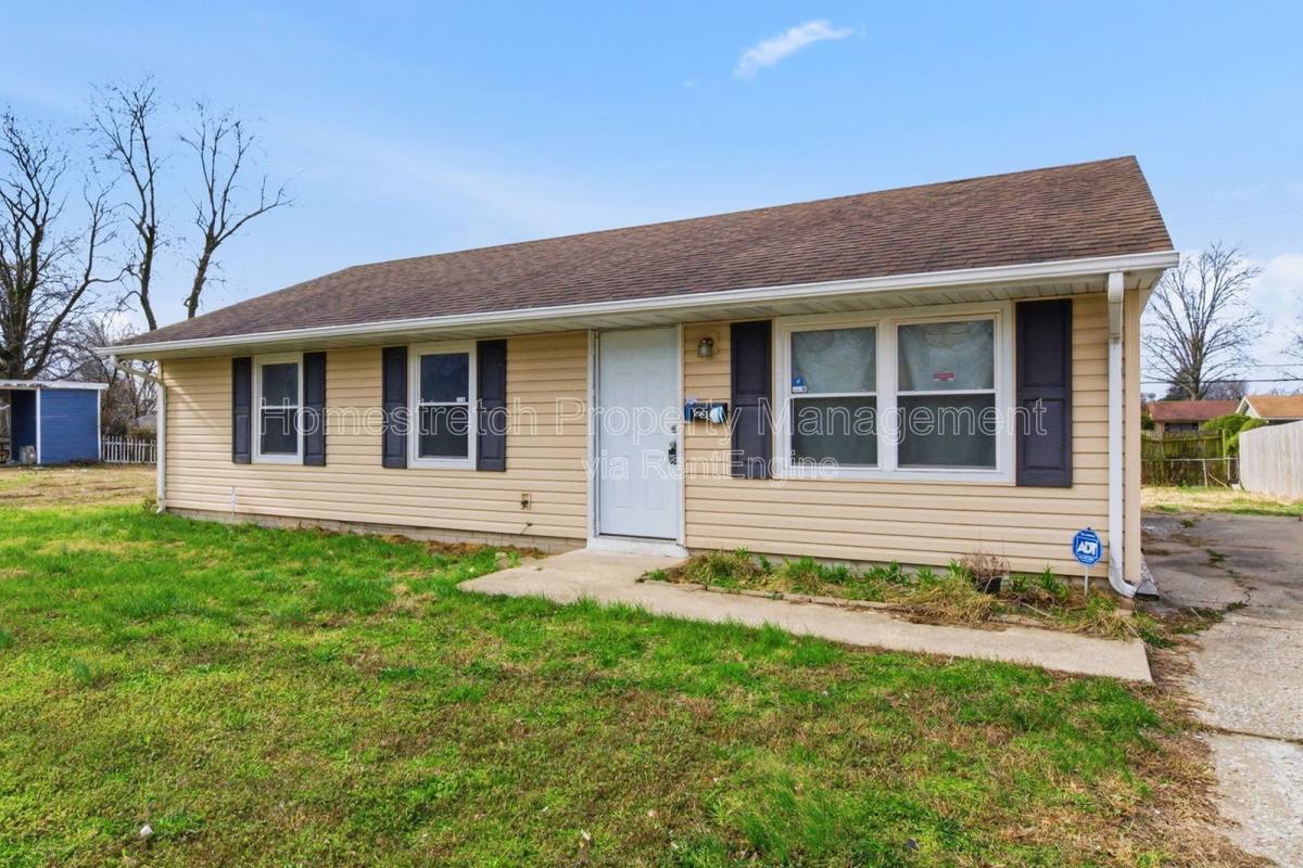 House for rent at 850 St Bartholomew Dr, East Saint Louis, IL 62206