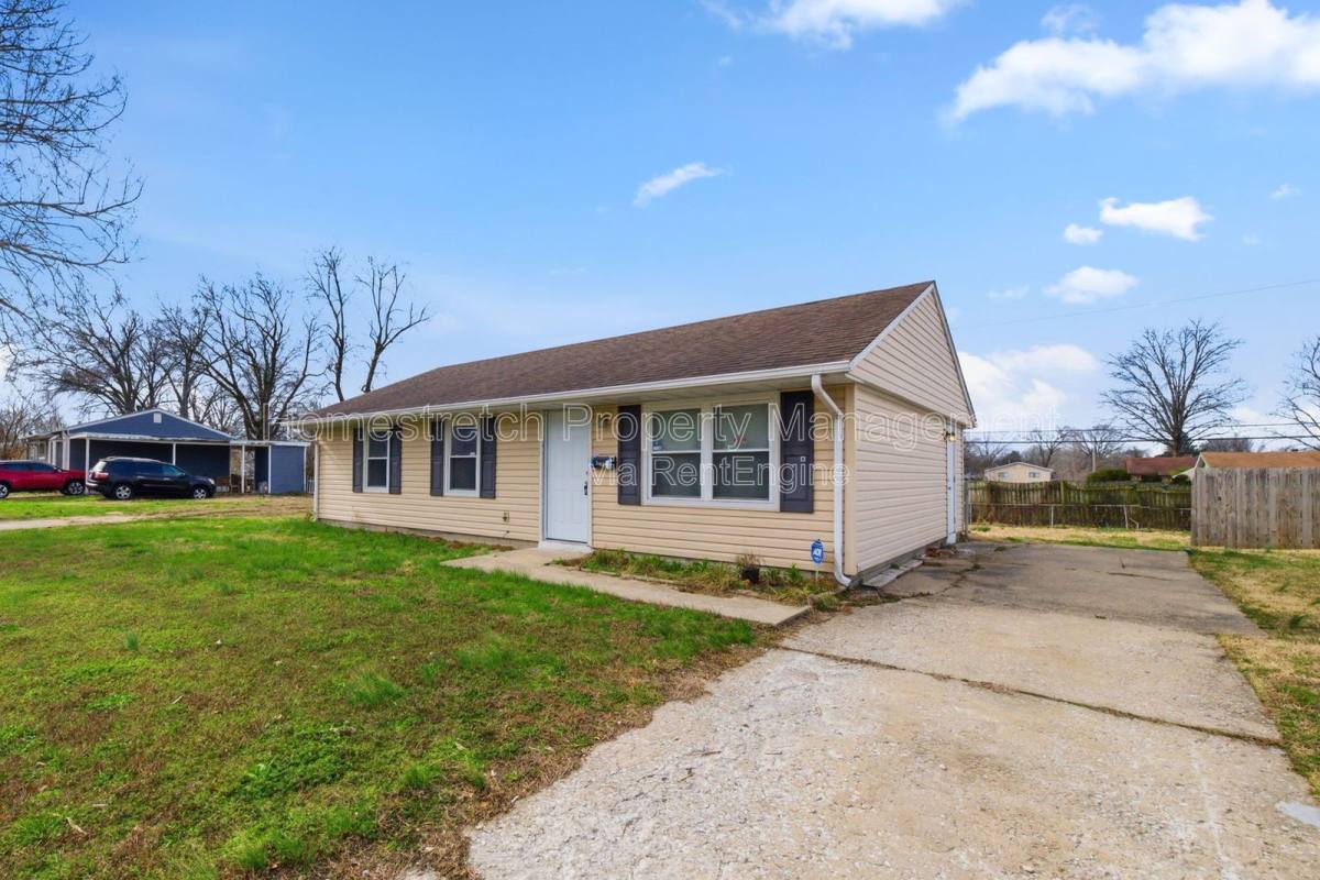 House for rent at 850 St Bartholomew Dr, East Saint Louis, IL 62206