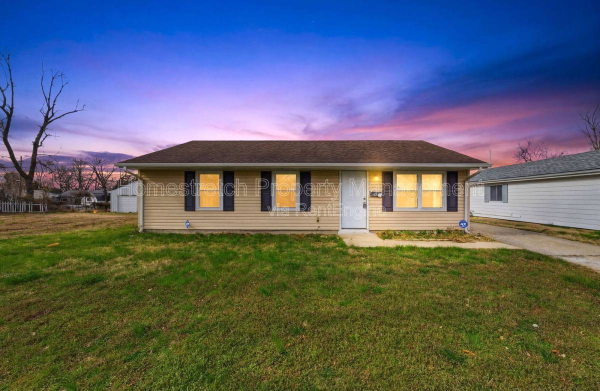 House for rent at 850 St Bartholomew Dr, East Saint Louis, IL 62206