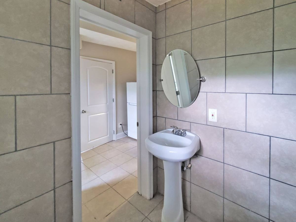 Apartment for rent at 101 Sunset Ave NW #7, Atlanta, GA 30314