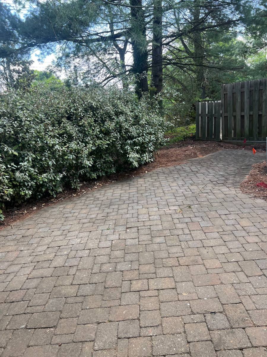 Townhouse for rent at 5016 Bartholomews Lane, Greensboro, NC 27407