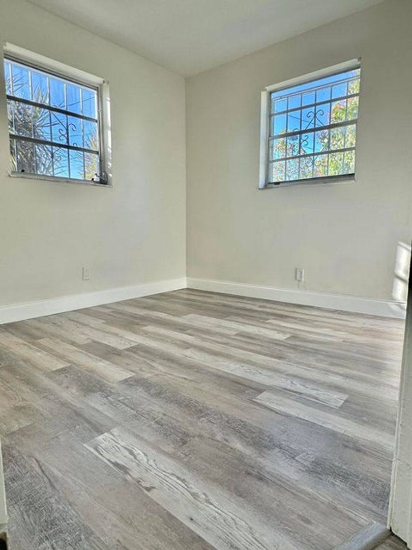 House for rent at 1146 W 24th St, West Palm Beach, FL 33404