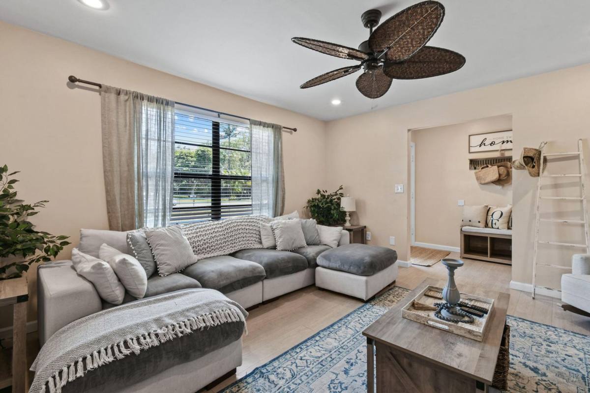 House for rent at 15739 N 75th Way, Palm Beach Gardens, FL 33418