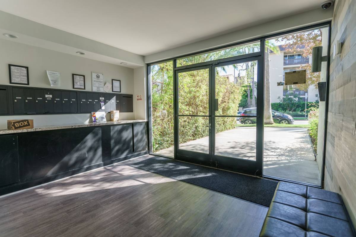 Apartment for rent at 816 S Bundy Dr, Los Angeles, CA 90049