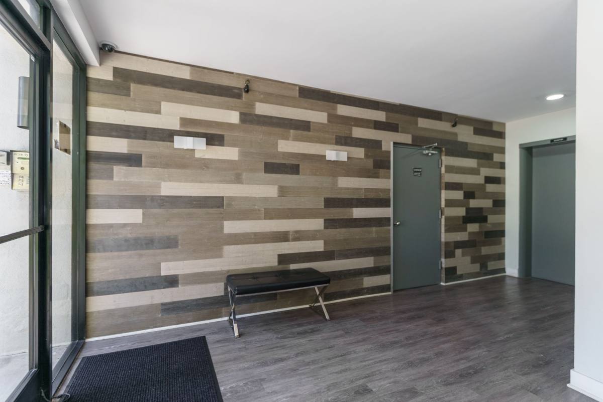 Apartment for rent at 816 S Bundy Dr, Los Angeles, CA 90049