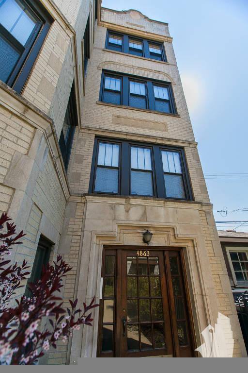 Apartment for rent at 4863 N Hermitage Ave #1W, Chicago, IL 60640