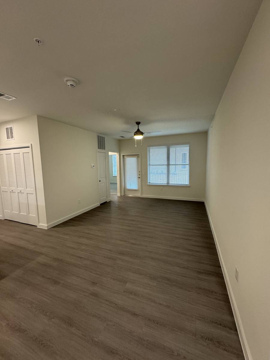 Apartment for rent at 12050 Planeta Dr #1101, Burleson, TX 76028