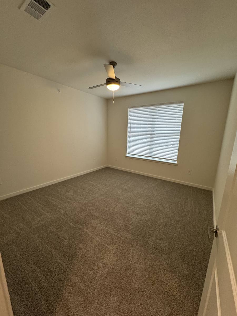 Apartment for rent at 12050 Planeta Dr #1101, Burleson, TX 76028