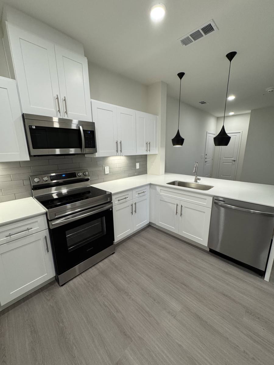 Apartment for rent at 940 Weis Blvd #9101, Burleson, TX 76028