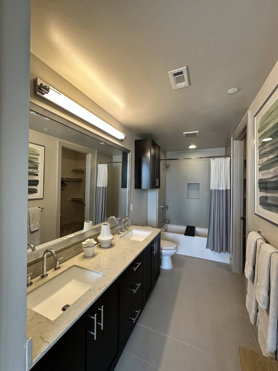 Apartment for rent at 3111 N Houston St #2407, Dallas, TX 75201