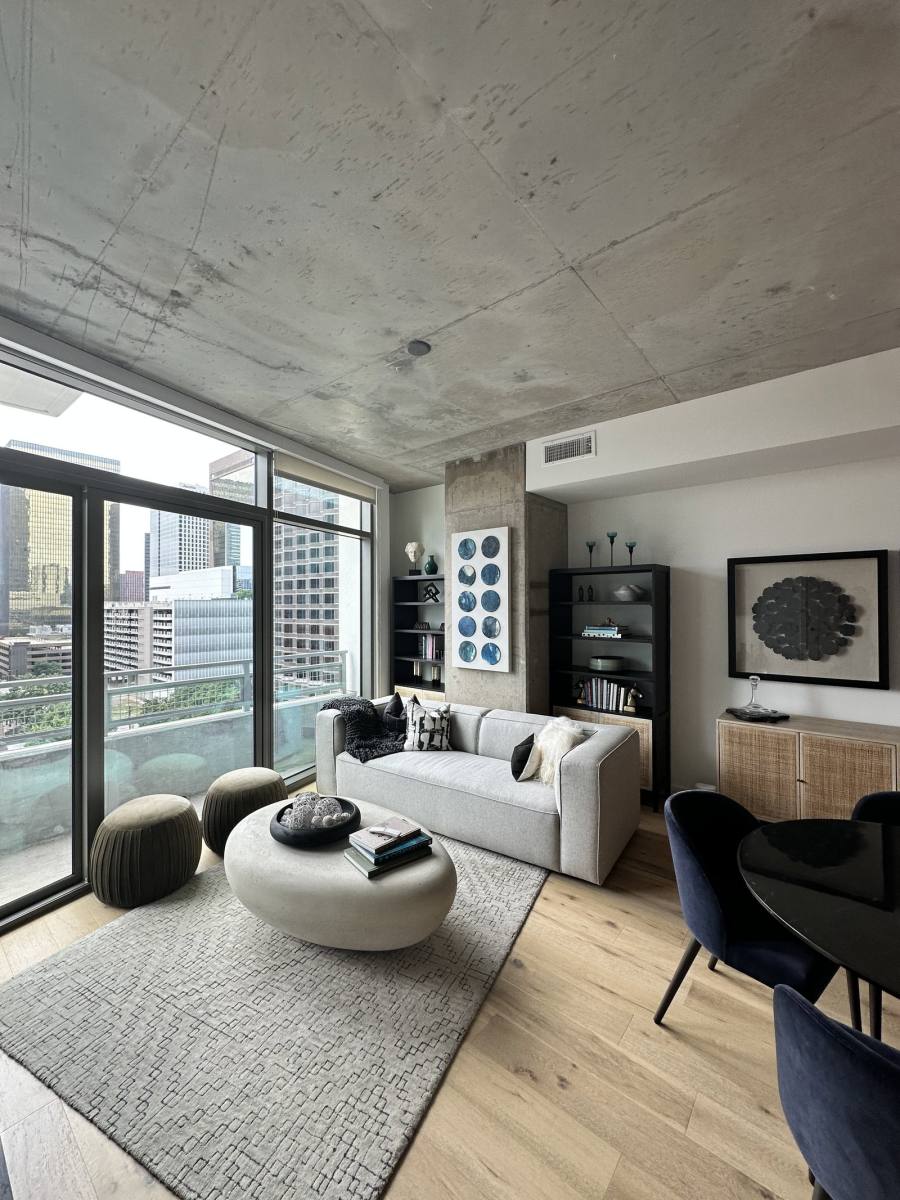 Apartment for rent at 1801 N Pearl St #1201, Dallas, TX 75201