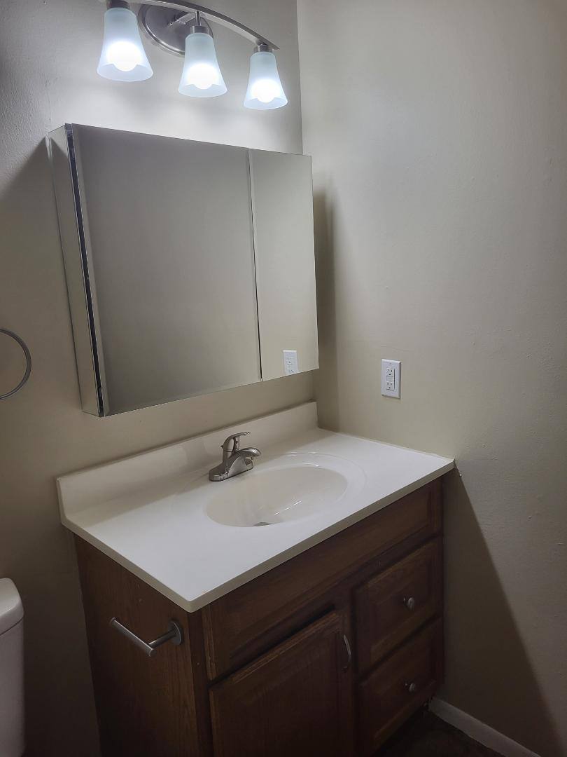 Apartment for rent at 3101 Navarre Ave #2C, Oregon, OH 43616