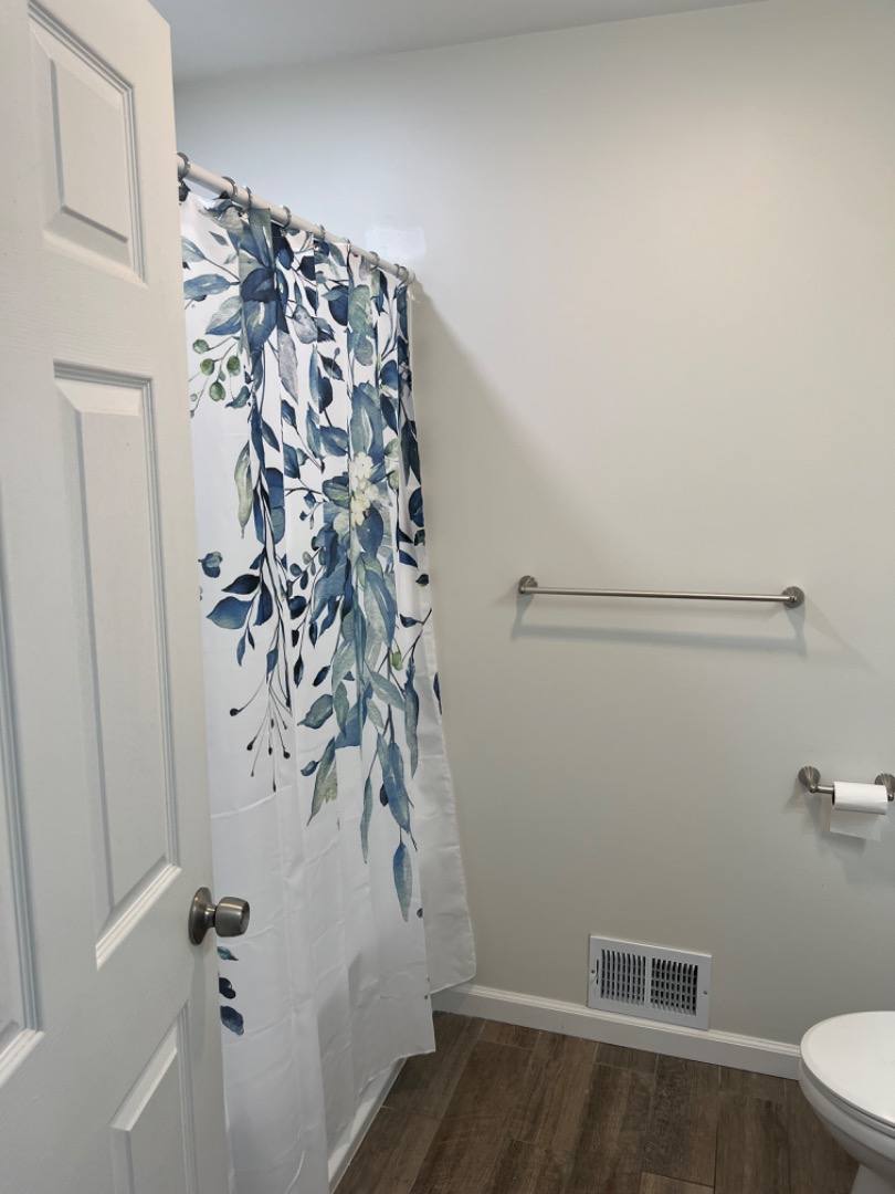 Townhouse for rent at 72 Boyd St, Newark, NJ 07103