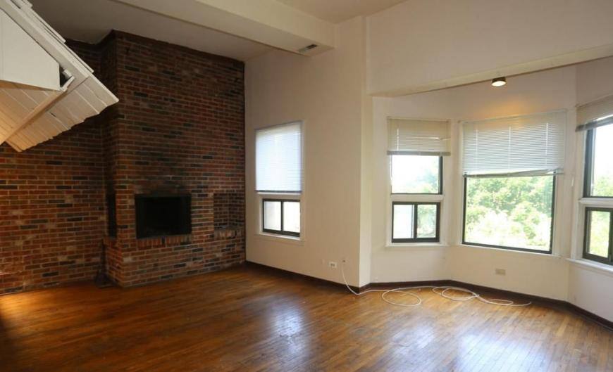 Apartment for rent at 873 W Lill, Chicago, IL 60614