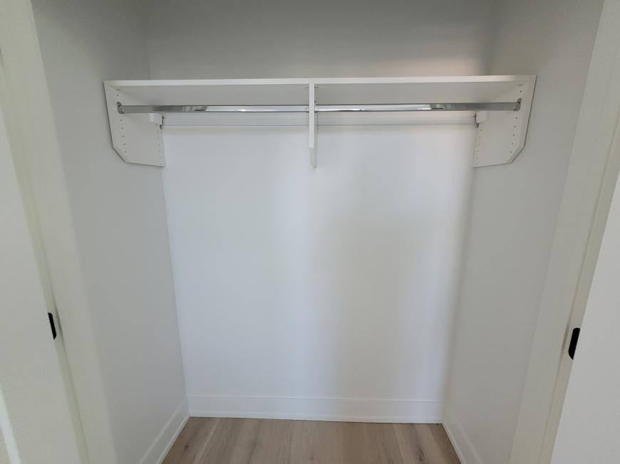 Apartment for rent at 1334 W Bryn Mawr #1R, Chicago, IL 60660