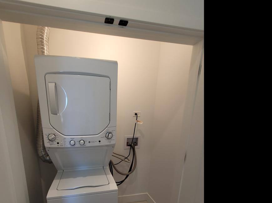 Apartment for rent at 1334 W Bryn Mawr #1R, Chicago, IL 60660