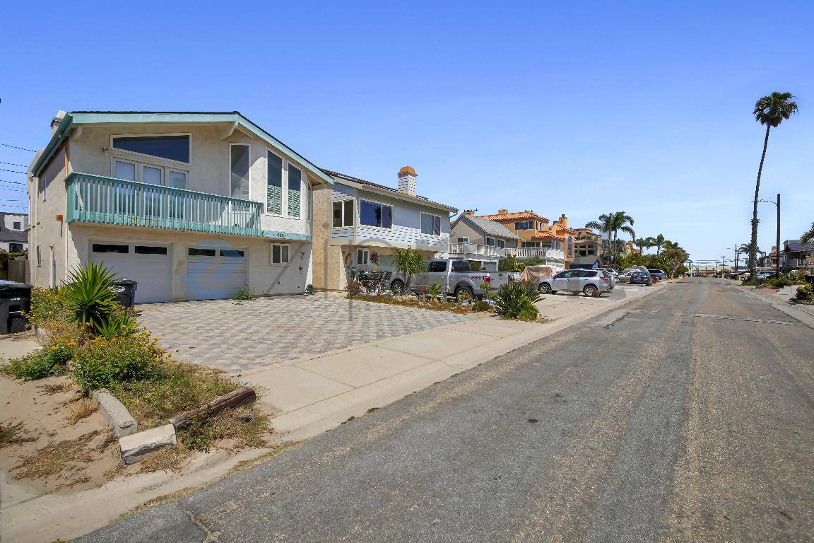 House for rent at 265 Hollywood Blvd #2, Oxnard, CA 93035